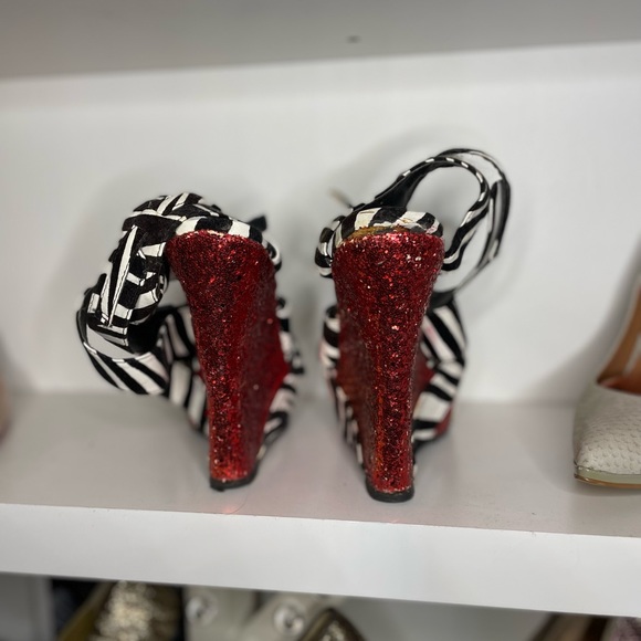 Wedges - Picture 5 of 8